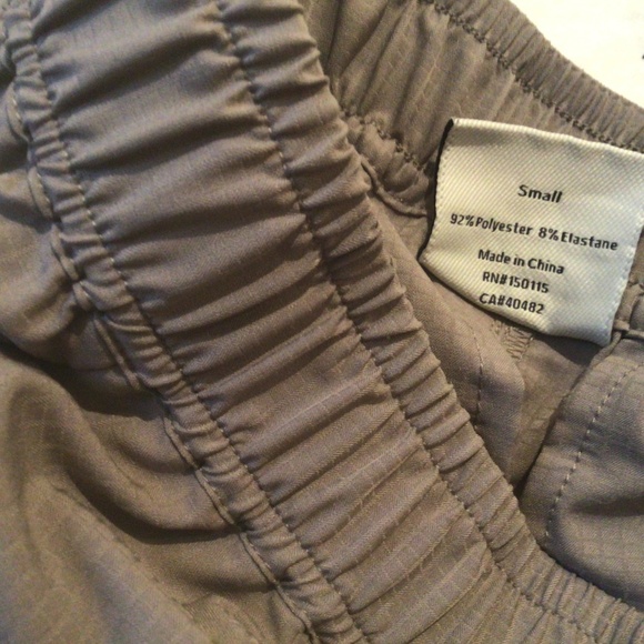 Varley - Tacoma Straight Pleat Pant 28" in Cinder - Picture 2 of 5